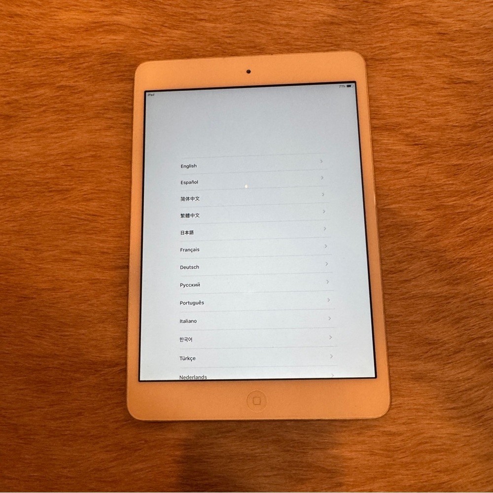 Apple iPad Mini2 64K wi-fi in White - Compact Tablet - Picture 2 of 8